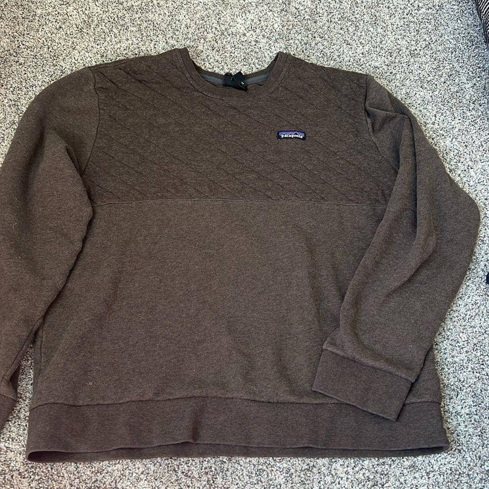 Men’s Large Patagonia sweatshirt